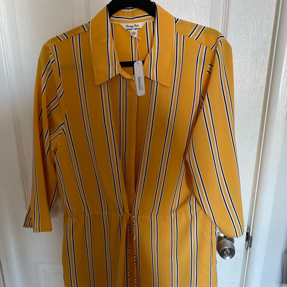 Short stripped yellow dress with drawstring waist